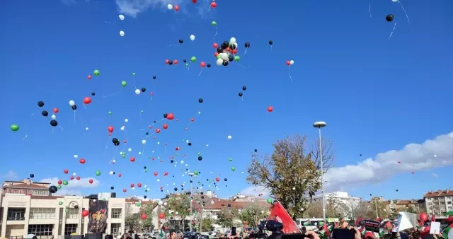 Konyalı çocuklar, Filistinli akranları için gökyüzüne balon uçurdu Konyalı çocuklar, Filistinli akranları için gökyüzüne balon uçurdu