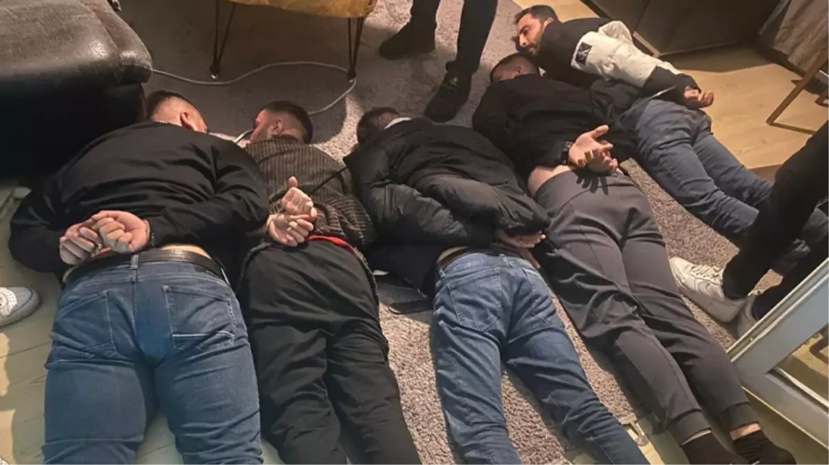Liderliğini Barış Boyun'un yaptığı 'Daltonlar' çetesine 'Redkit' operasyonu! 13 şüpheli gözaltına alındı