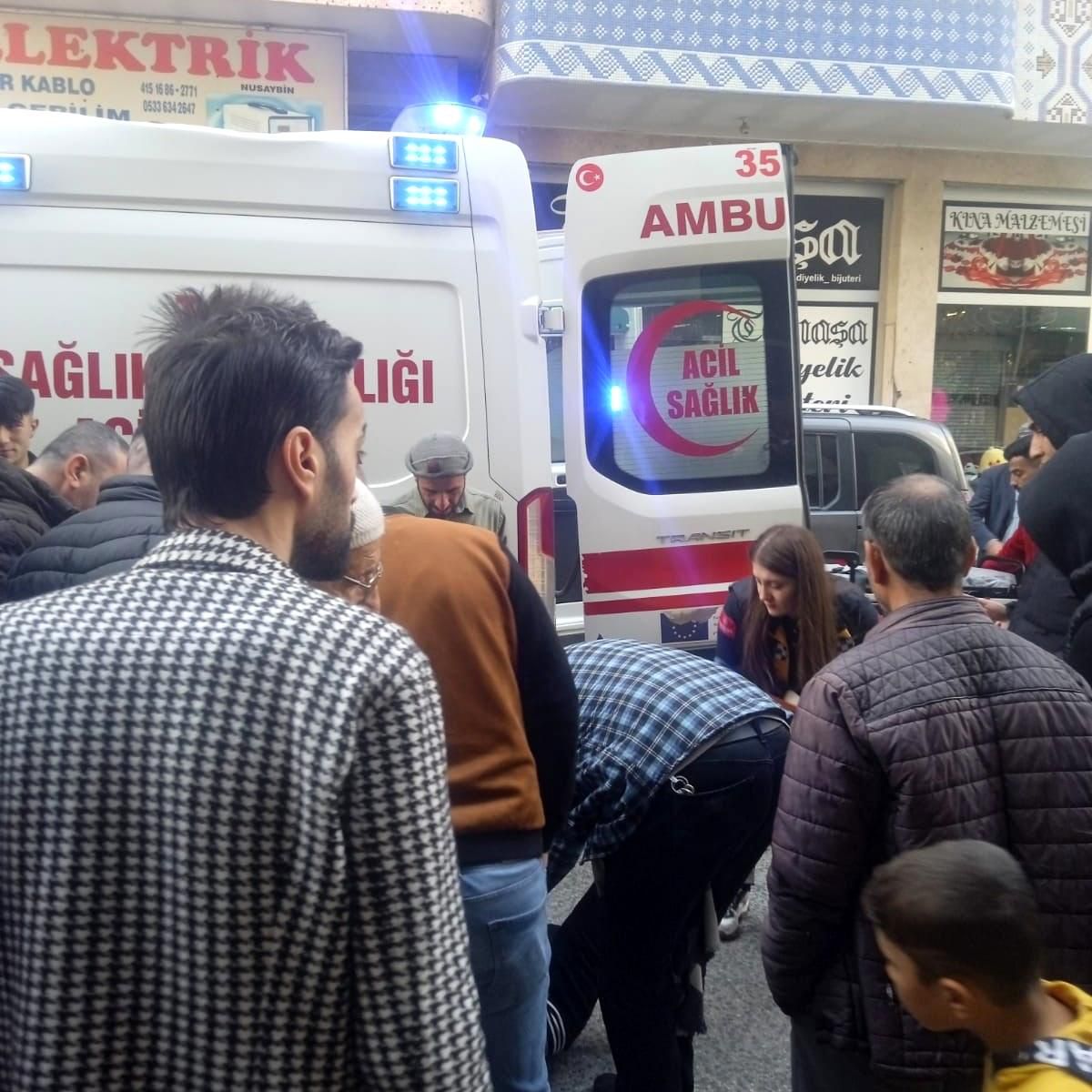 Mardin'de otomobil ile çarpışan motosiklet sürücüsü yaralandı