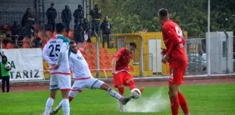 Efeler 09 SFK, Karşıyaka'ya 3-2 mağlup oldu