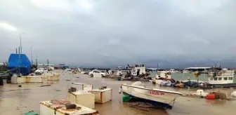 Şiddetli Lodosta Tekneler Sürüklendi