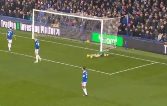 Dünyayı ayağa kaldıran vuruş! Manchester United'ın yıldızı Garnacho yılın golünü attı Dünyayı ayağa kaldıran vuruş! Manchester United'ın yıldızı Garnacho yılın golünü attı