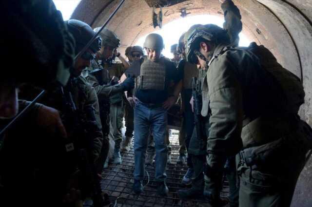 Gazze'de İsrail askerleriyle bir araya gelen Netanyahu: Bizi kimse durduramayacak Gazze'de İsrail askerleriyle bir araya gelen Netanyahu: Bizi kimse durduramayacak