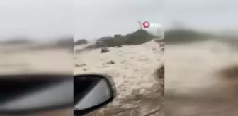 Hopa-Kemalpaşa arasındaki Karadeniz Sahil Yolu göle döndü