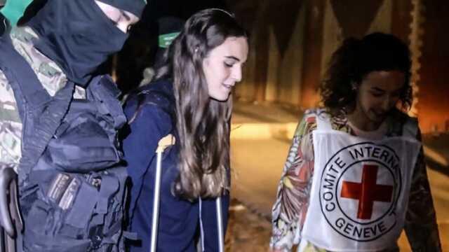 İsrail, Gazze'den serbest bırakılan esirleri açıklama yapmamaları için karantinaya aldı