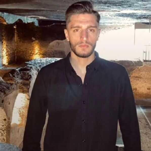 İstanbul'da kanlı pusu: 22 yaşındaki gence 17 el ateş İstanbul'da kanlı pusu: 22 yaşındaki gence 17 el ateş