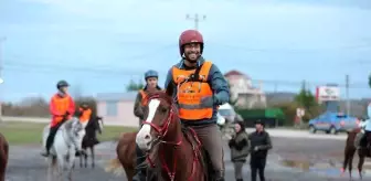 Sevindikli ve Sipahiler Köyü'nde Atlı Dayanıklılık Yarışması Düzenlendi