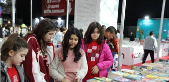 Antalya Kitap Fuarı Öğrencilerden Yoğun İlgi Görüyor