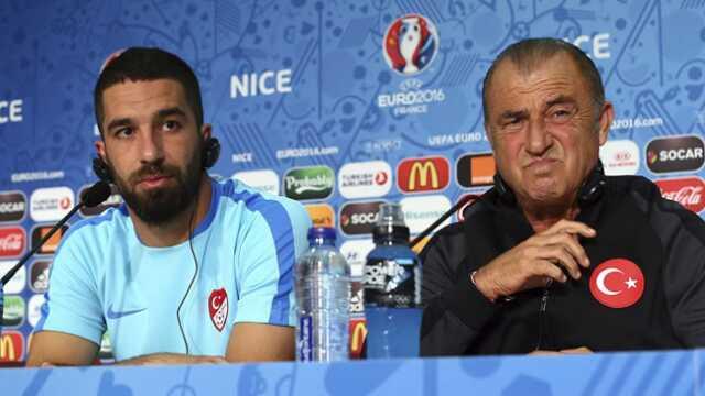 Arda Turan'dan 'O kadar parayı nerede teslim ettin?' sorusuna yanıt Arda Turan'dan 'O kadar parayı nerede teslim ettin?' sorusuna yanıt