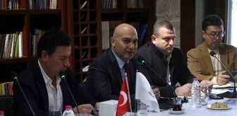 Bodrum Belediye Başkanı Ahmet Aras, Türkbükü Mahallesi Hekimköy Sitesi'nde Yöneticilerle Buluştu