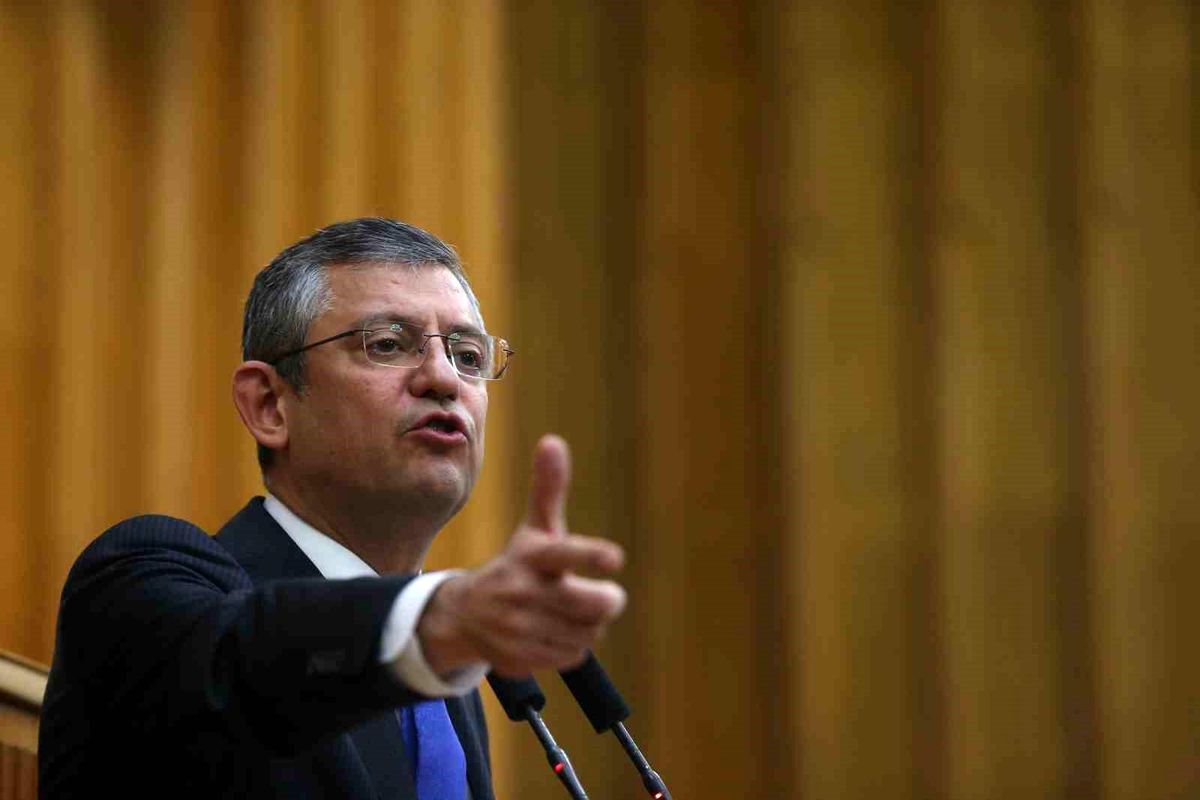 CHP Genel Başkanı Özgür Özel, belediyeleri korumak için işbirliği çağrısı yaptı
