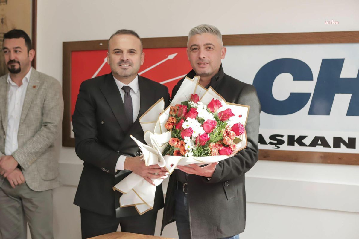 Mecit Özkan Ula Belediye Başkanlığı aday adaylığı için başvurusunu gerçekleştirdi