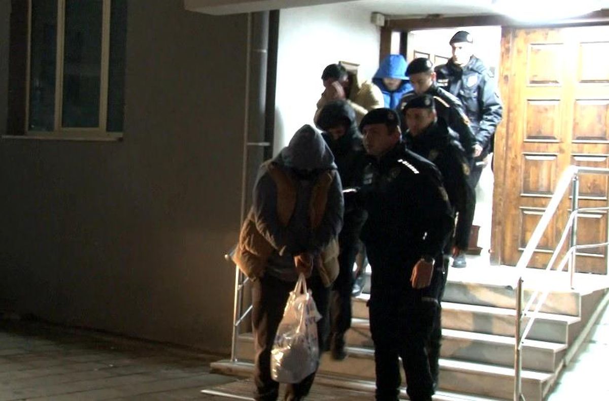 İzmir'de Sibergöz-7 Operasyonu: 53 Zanlı Adliyeye Sevk Edildi
