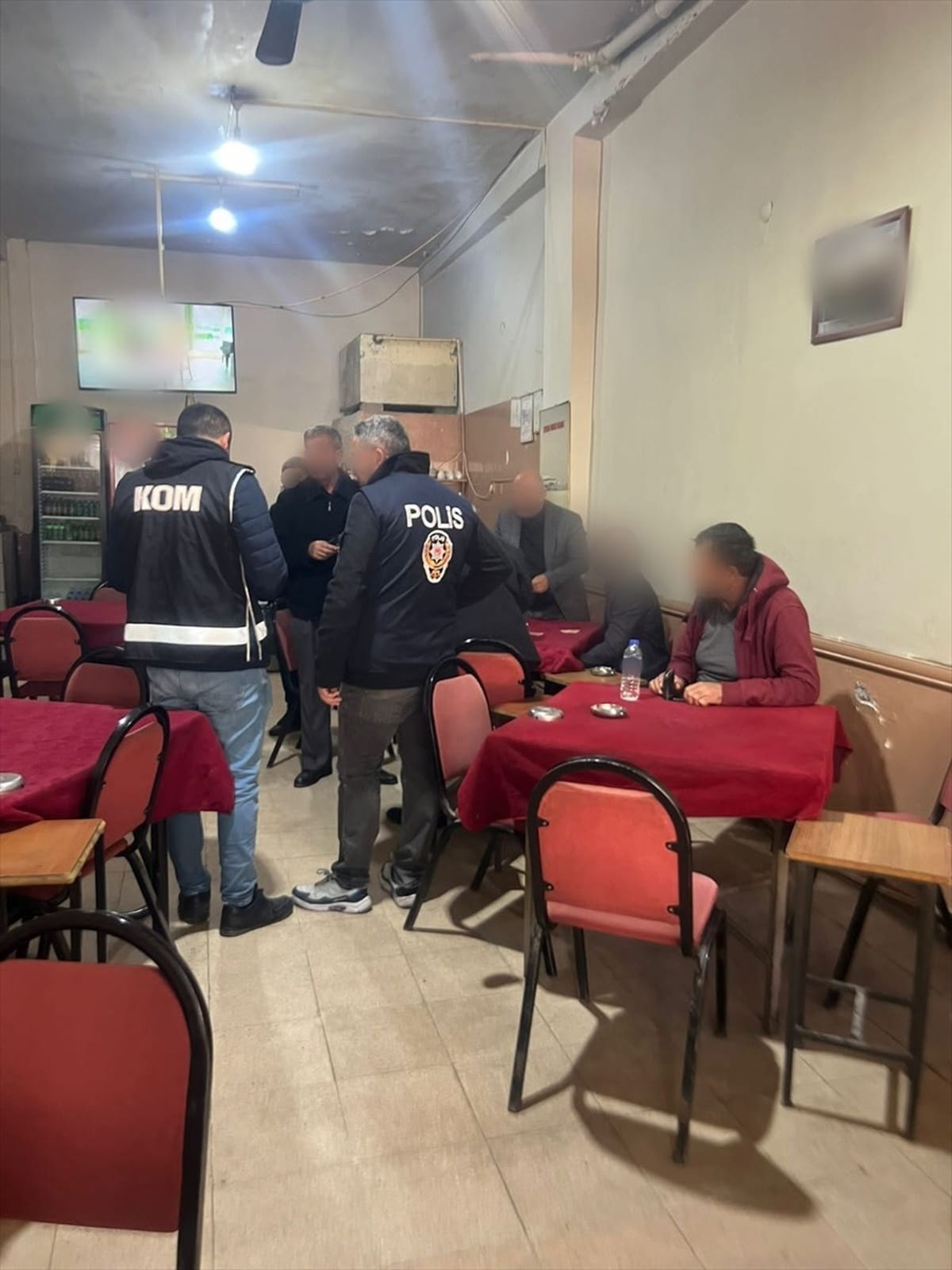 Mardin'de okul çevrelerinde geniş çaplı denetim yapıldı