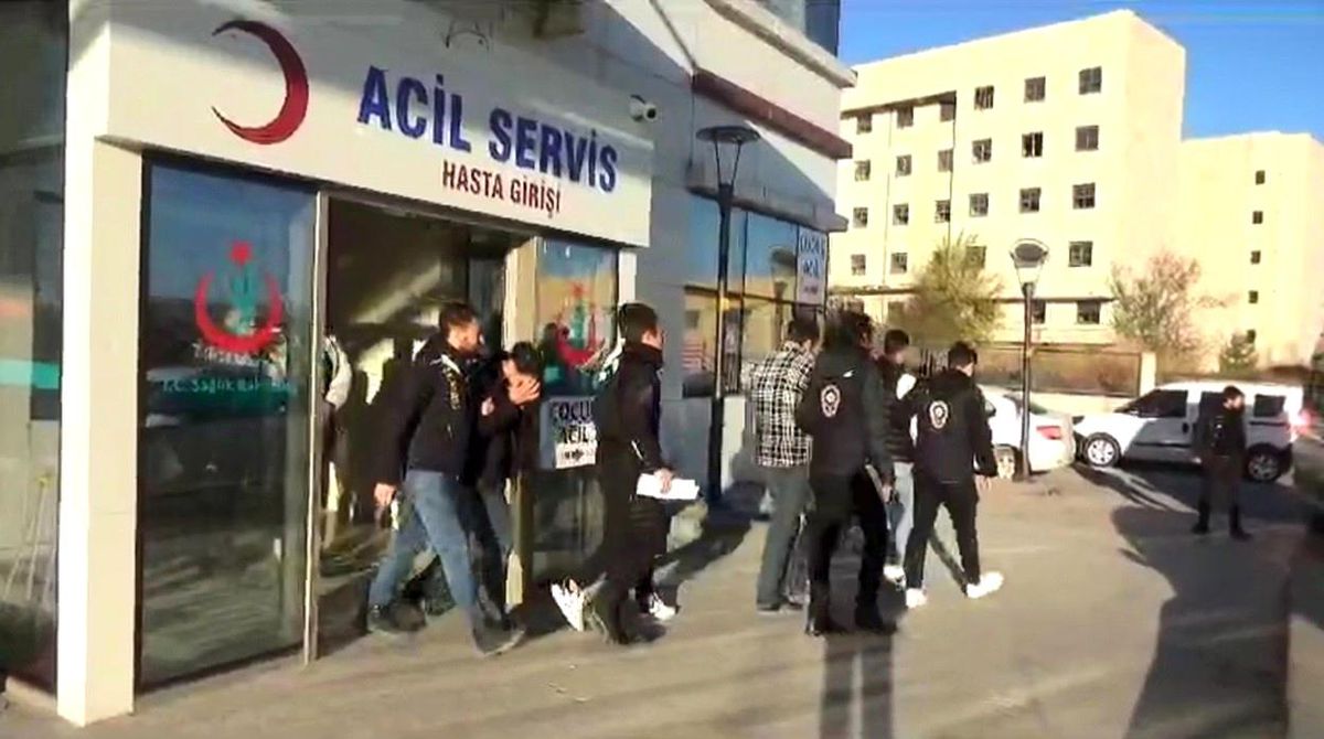 Kastamonu merkezli 'SİBERGÖZ-8' operasyonunda 5 kişi gözaltına alındı