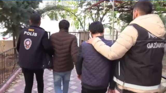 15 ilde düğmeye basıldı! 37 şüphelinin gözaltına alındığı operasyonda 70 milyon TL'lik hareketlilik tespit edildi 15 ilde düğmeye basıldı! 37 şüphelinin gözaltına alındığı operasyonda 70 milyon TL'lik hareketlilik tespit edildi