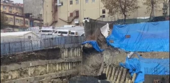 Bağcılar'da inşaatın istinat duvarı çöktü-1