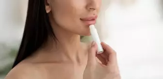 Dudak kuruluğu neden olur? Dudak kuruluğu nasıl geçer?