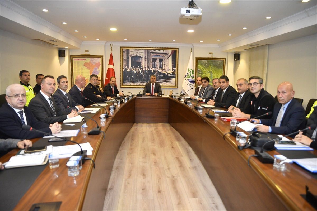 Edirne Valiliğinde Kış Tedbirleri Toplantısı Düzenlendi