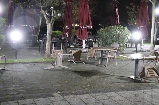 Fırtına, Sakarya'nın turistik ilçesini yıktı geçti Fırtına, Sakarya'nın turistik ilçesini yıktı geçti