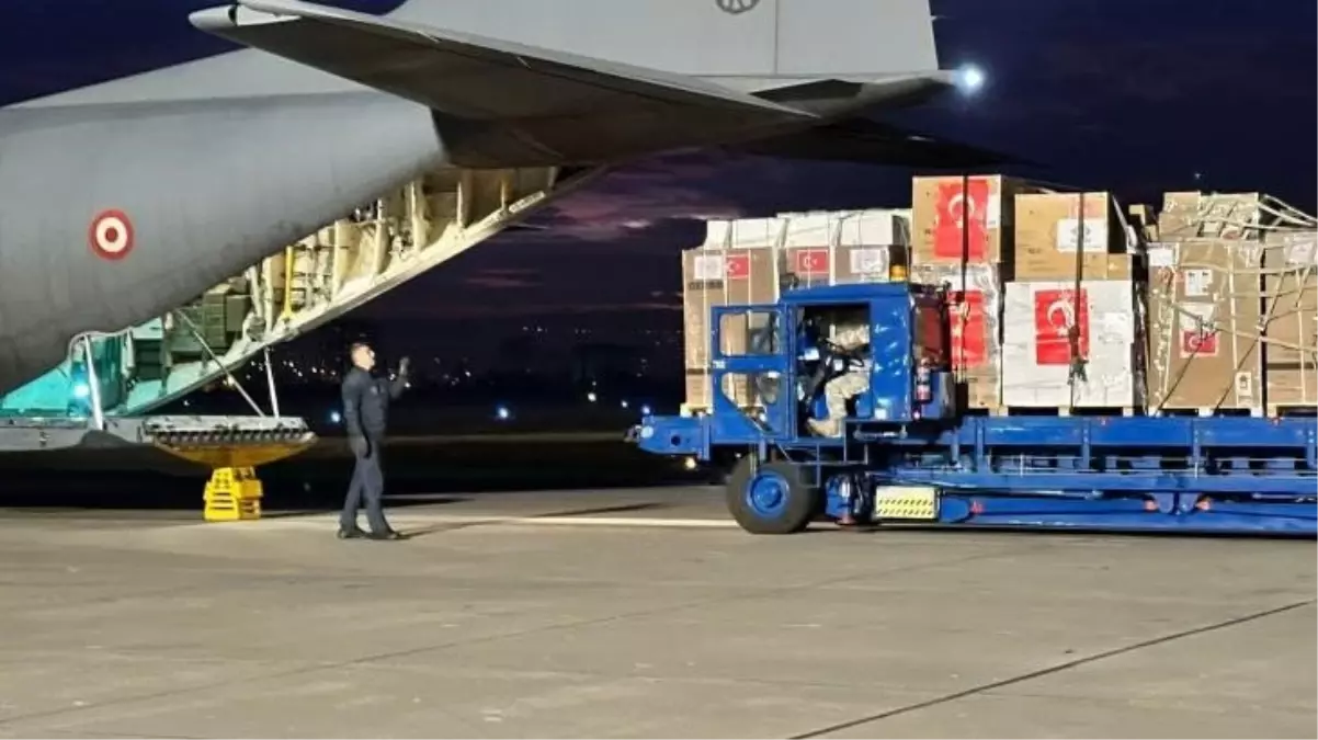 Gazze'ye sağlık yardımı taşıyan uçak Mısır El Eriş'e inmek üzere Kayseri'den havalandı