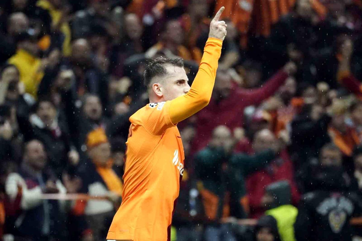 Kerem Aktürkoğlu, Manchester United maçında gol attı