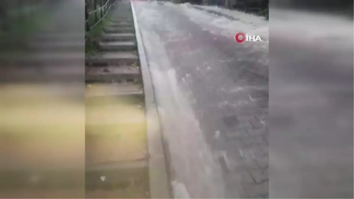 Silivri'de sağanak yağış sonrası göle dönen sokaklar havadan görüntülendi