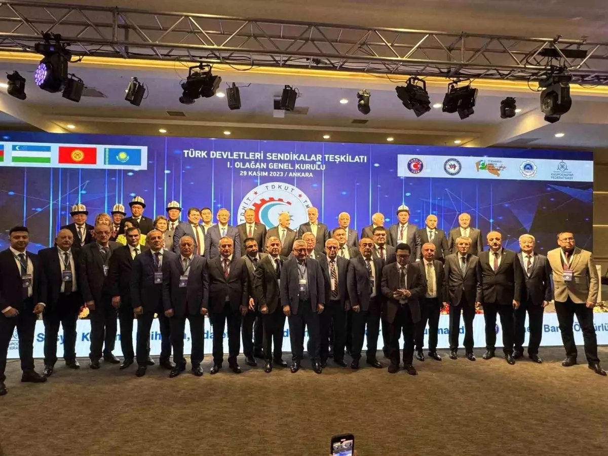 Türk-İş Genel Başkanı Ergün Atalay, Türk Devletleri Sendikalar Teşkilatı Birliği'nin başkanı seçildi