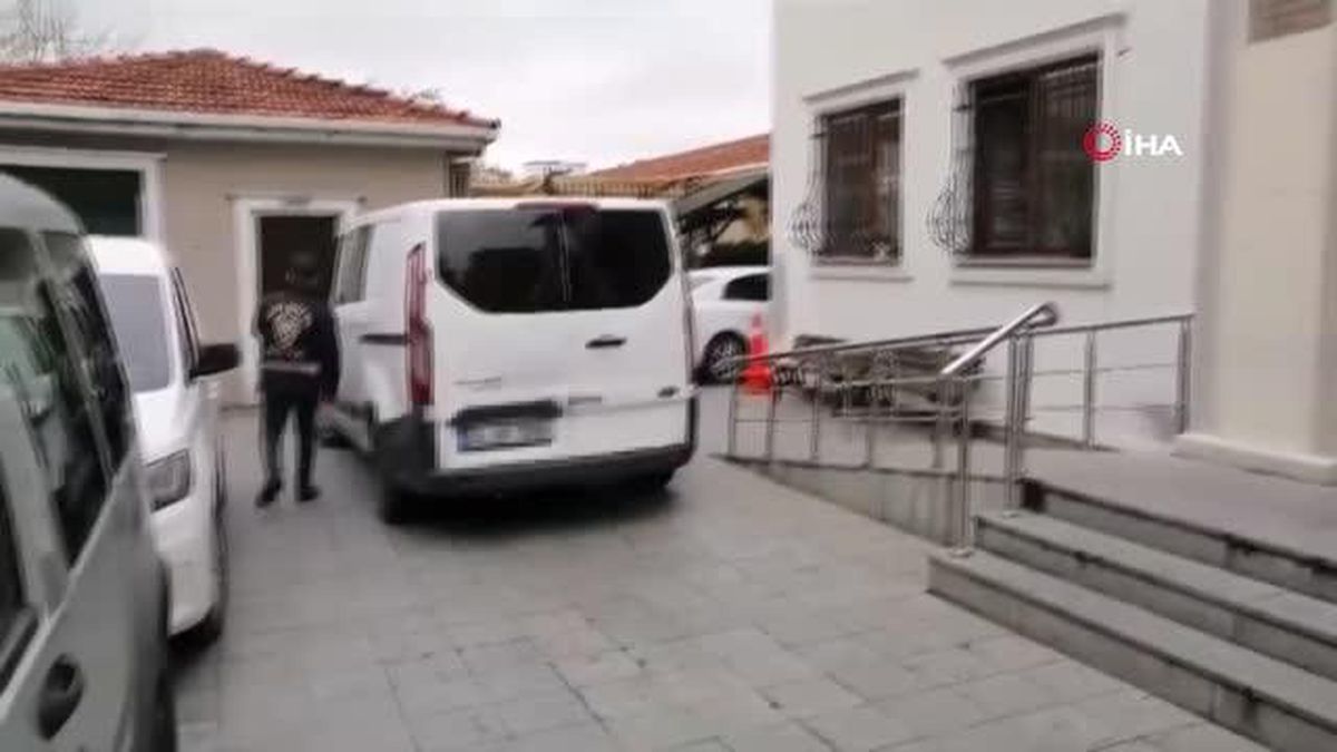 Bağcılar'da Uyuşturucu Operasyonu: İki Şahıs Yakalandı