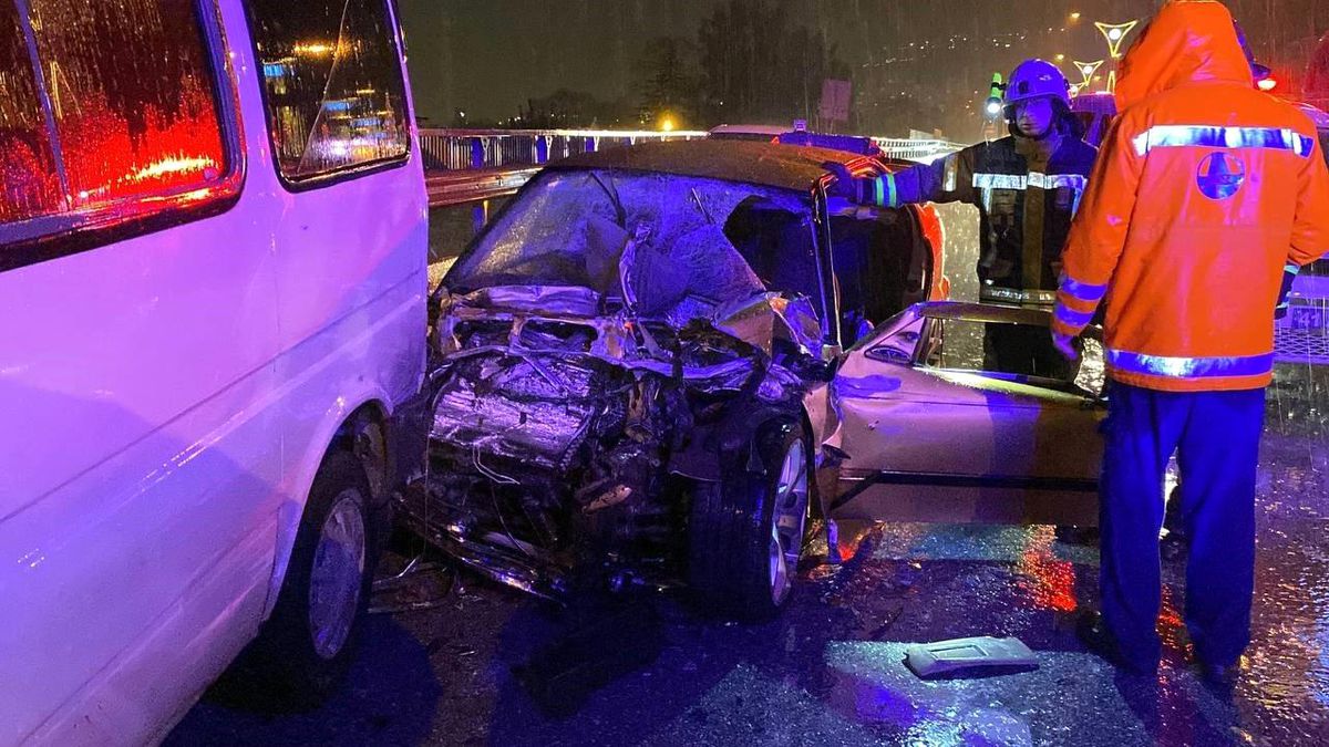 Kocaeli D-100 Karayolu'nda Zincirleme Trafik Kazası: 1 Ölü, 5 Yaralı