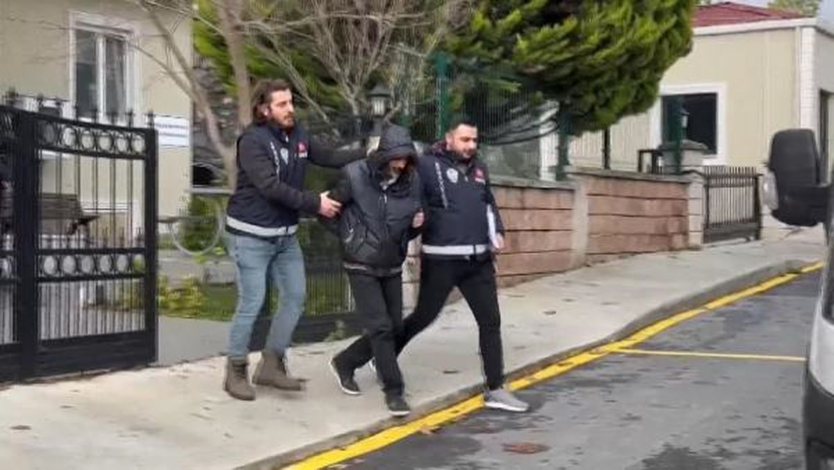 Arnavutköy'de Otobüs Durağında Kadına Silahlı Saldırı