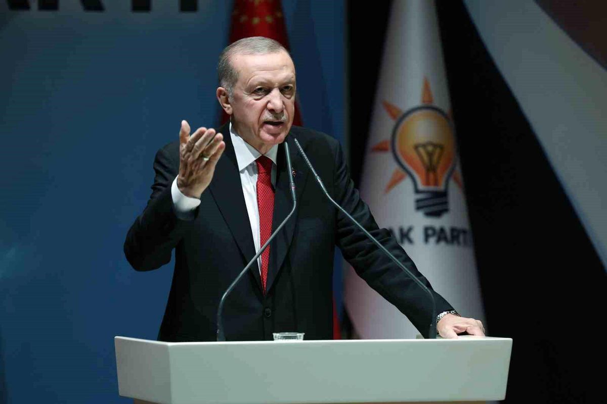 Cumhurbaşkanı Erdoğan: 'Gayemiz 5 yıldır hizmetsizlik girdabında boğulan şehirleri gerçek belediyecilik ile tekrar buluşturmaktır'