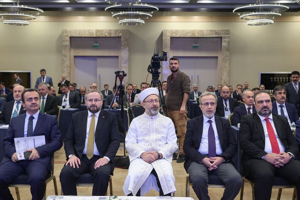 Diyanet İşleri Başkanı Erbaş, 10. Yurt Dışı Din Hizmetleri Konferansı'nın kapanışında konuştu Açıklaması