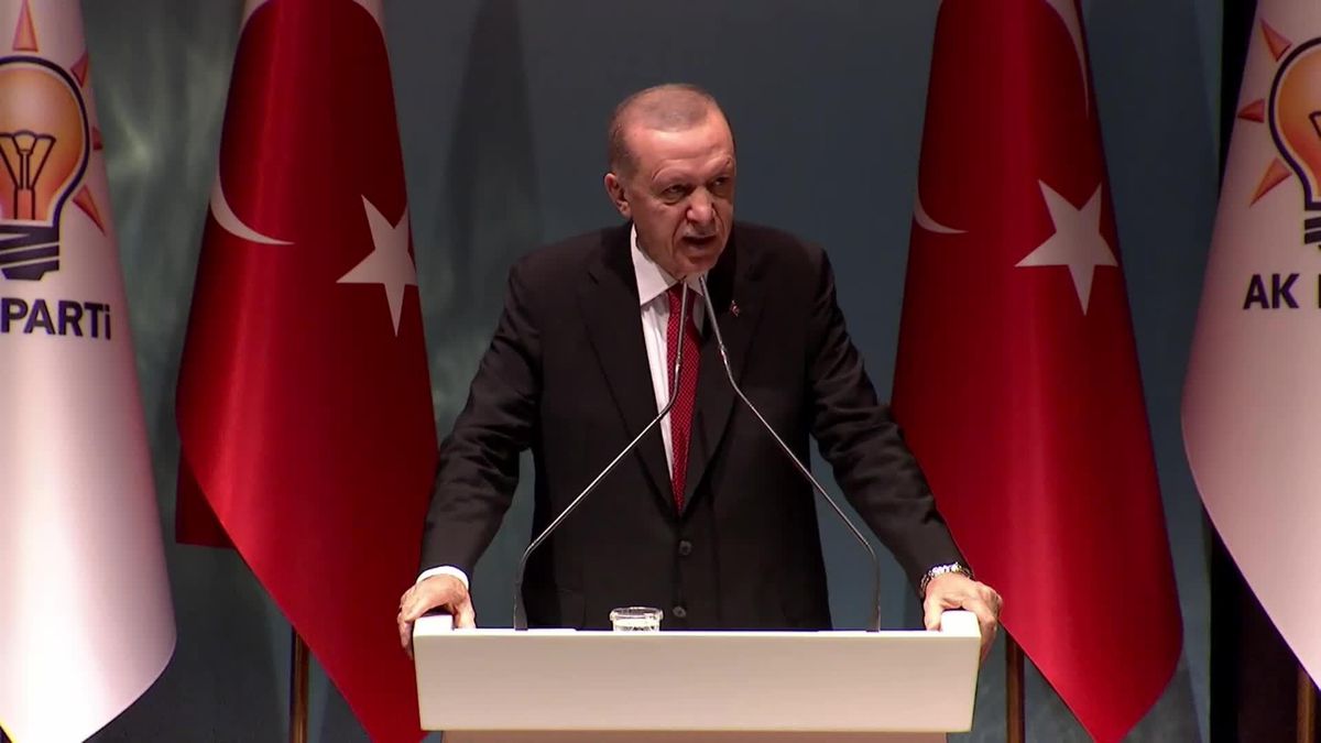 Erdoğan: 'Muhalefet Belediyelerinin Karşısına Türkiye Yüzyılı Belediyeciliği ile Çıkacağız. Bu Vizyona Ayak Uyduramayan Arkadaşlarımız Varsa Yeni...