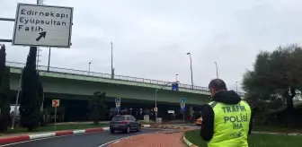 İstanbul Fatih'te Yayalara Yol Vermeyen Sürücülere Dron Destekli Denetim