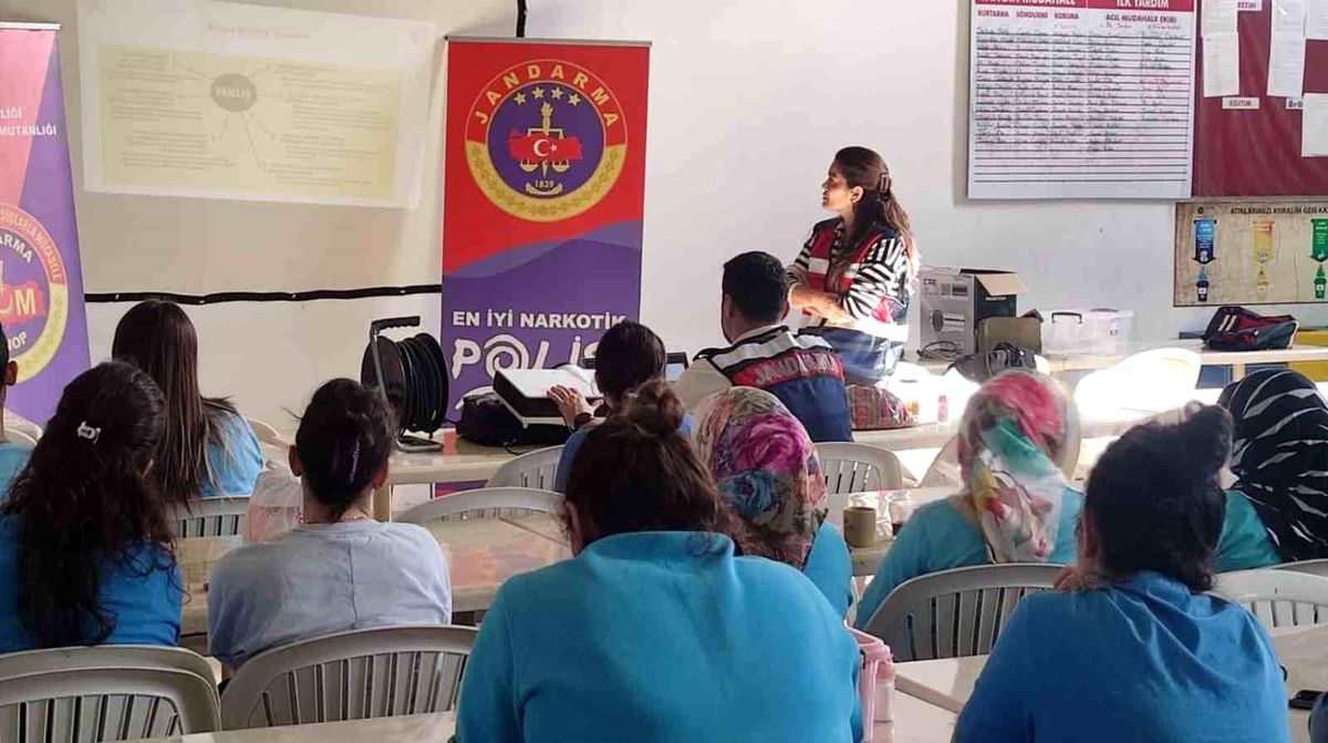Sinop'ta 83 anne ve anne adayına uyuşturucu eğitimi verildi