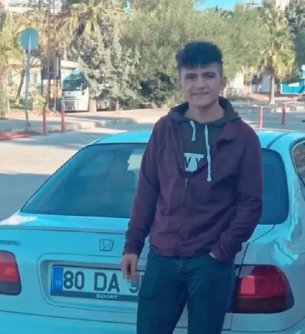 Alkollü sürücü 3 kişinin ölümüne neden oldu Alkollü sürücü 3 kişinin ölümüne neden oldu