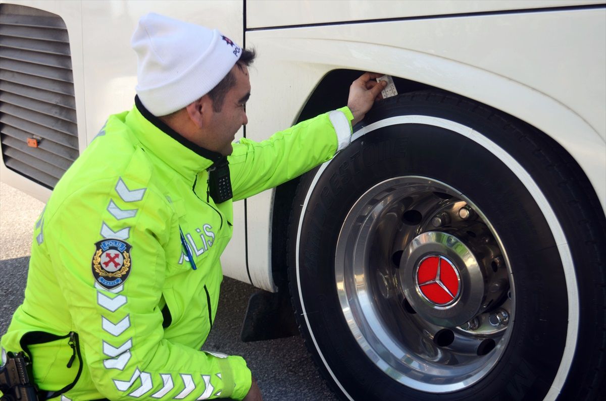 Amasya Merzifon'da Kış Lastiği Denetimi Yapıldı