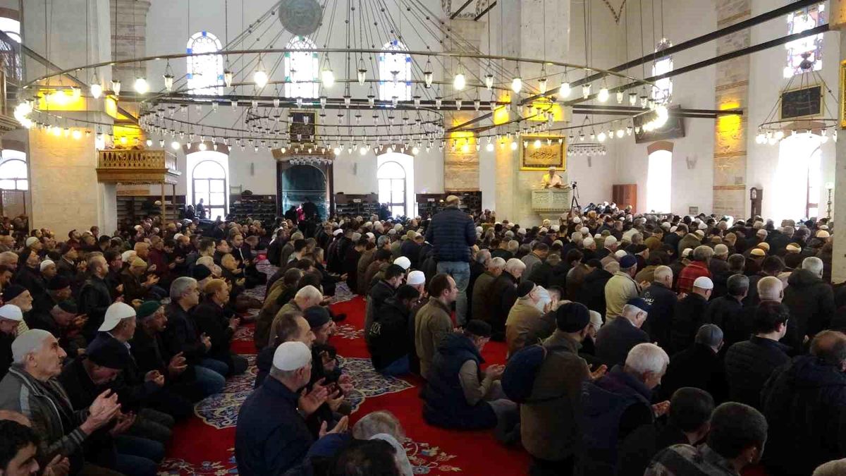 Balıkesir'de Filistinli vatandaşlar için dua edildi