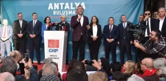 CHP Genel Başkanı Özgür Özel Manavgat'ta Partililere Hitap Etti
