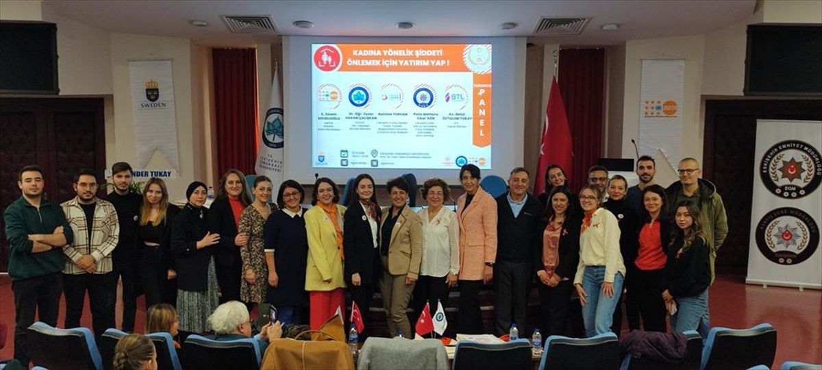 ESOGÜ'de Kadına Yönelik Şiddeti Önlemek İçin Yatırım Yap Paneli Gerçekleştirildi