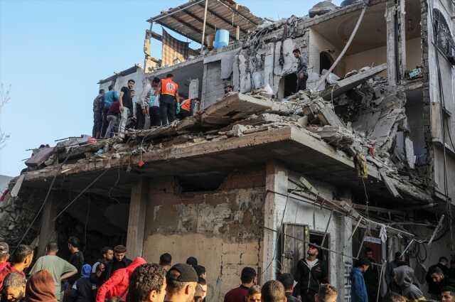 Gazze'de ateşkes sona erdi! İsrail saldırılarına yeniden başladı