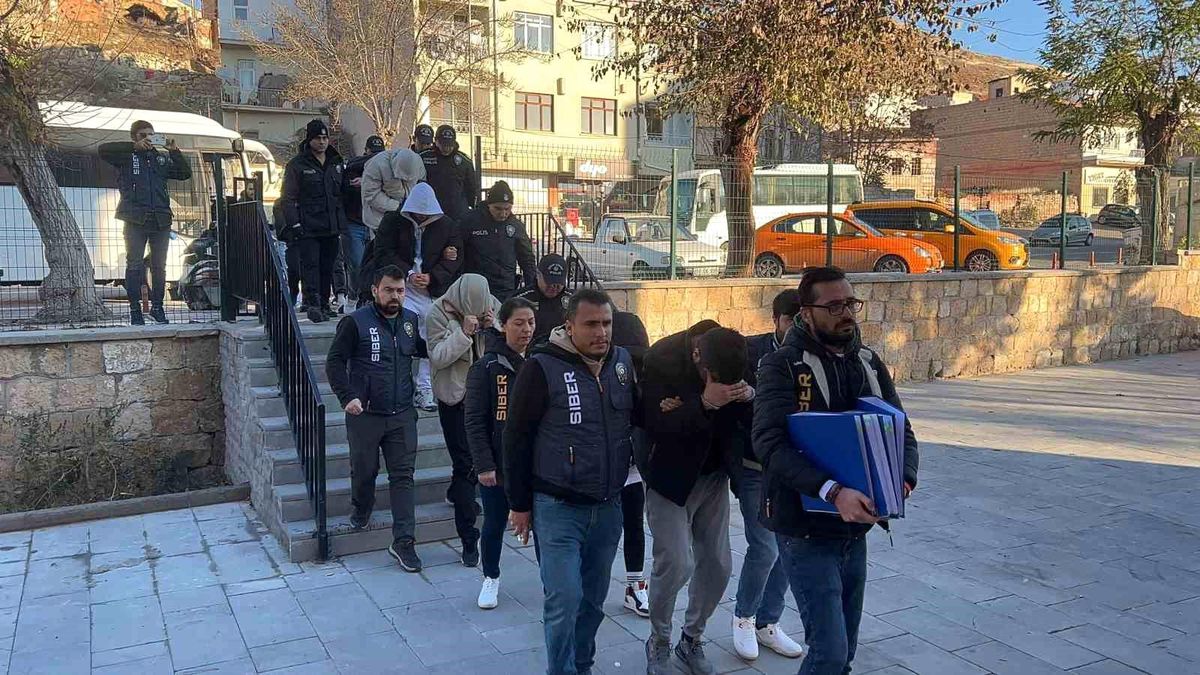 İkinci El Ürün Dolandırıcılarına Operasyon: 9 Tutuklama