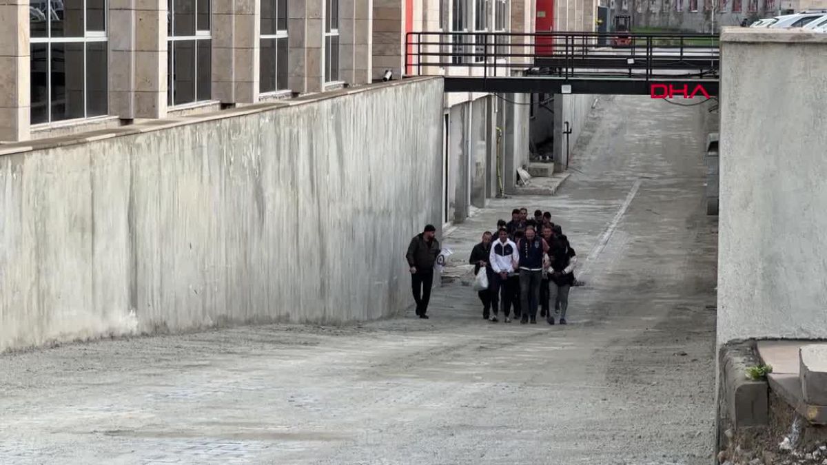 Kütahya'da Gerçekleştirilen Operasyonda 12 Şüpheli Tutuklandı