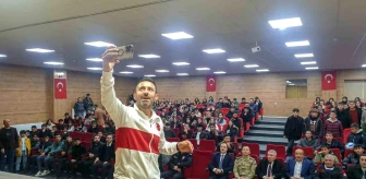 Avrupa ve Dünya Şampiyonu Ampute Milli Takım Eski Antrenörü Osman Çakmak, Van'da Öğrencilerle Buluştu