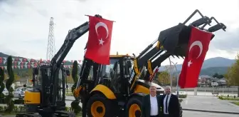 Osmancık Belediyesi'nden altyapı ve mezarlık hizmetlerine yeni iş makineleri