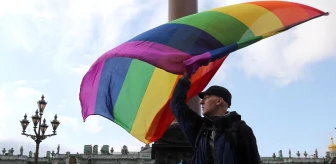 Rusya mahkemesinden LGBT yasağı: 'Büyük bir panik var'