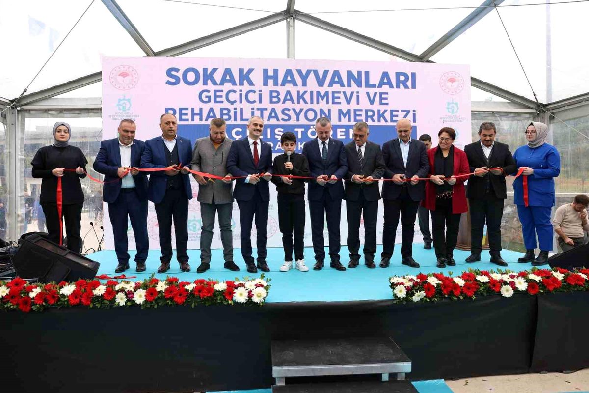 Kocaeli ve Çayırova Belediyeleri Sokak Hayvanları Geçici Bakımevi ve Rehabilitasyon Merkezi'ni açtı
