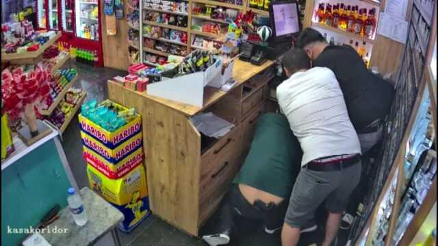 Tekel bayisi saldırısında can veren Batuhan Bayındır'ın ailesi 3 milyon lira karşılığında şikayetini geri çekti