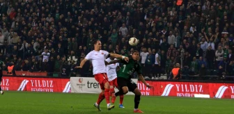 Kocaelispor, Ümraniyespor'a 3-0 mağlup oldu